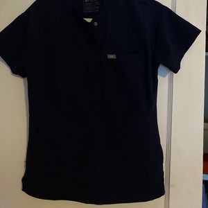 Figs women’s navy scrub top size small